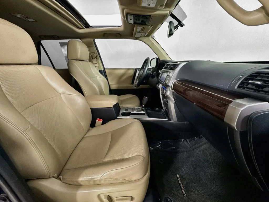 Used 2014 Nautical Blue Toyota Limited image 35