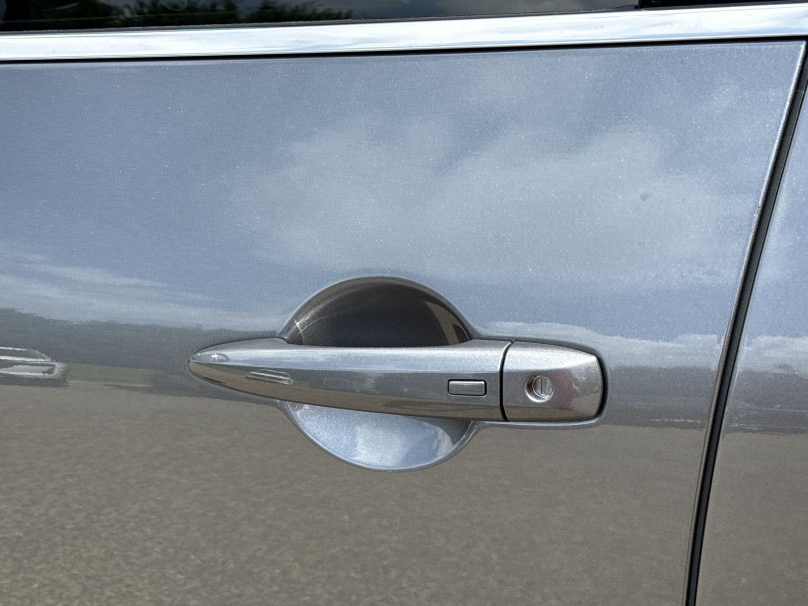 New 2026 Gray Nissan SL image 28