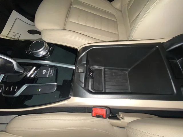 Used 2021 Gray BMW sDrive30i image 21