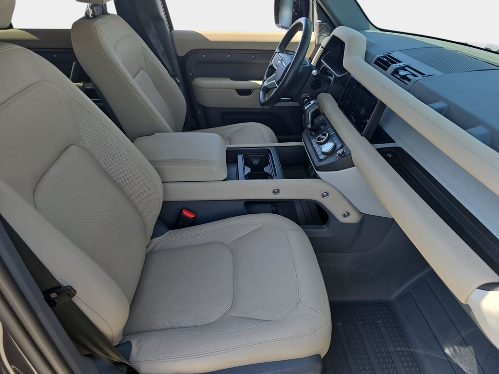 Certified Used 2024 Gray Land Rover S image 10