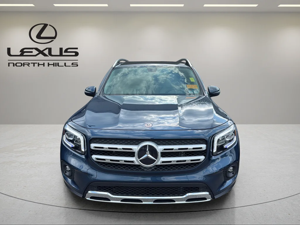 Used 2022 Blue Mercedes-Benz GLB 250 image 2