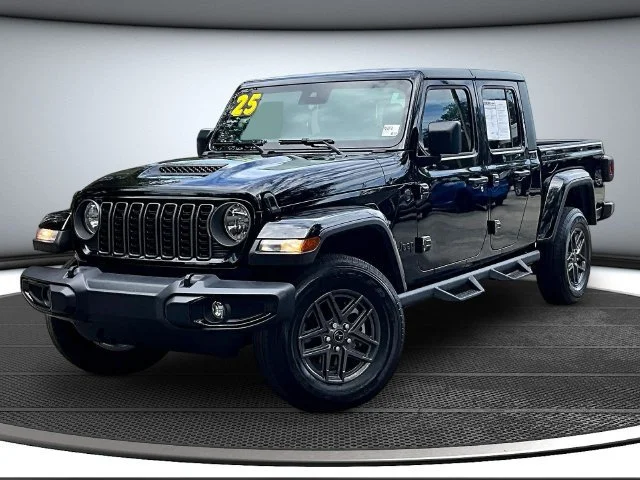 2025 Jeep Gladiator Sport S
