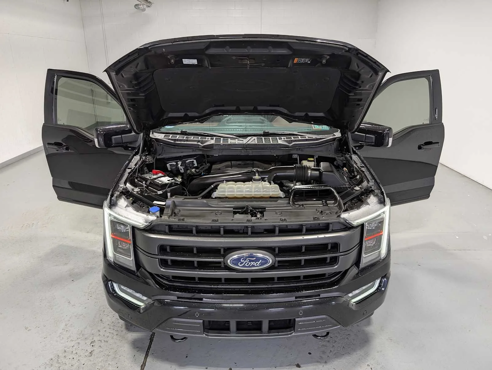 Used 2022 Agate Black Ford LARIAT image 13