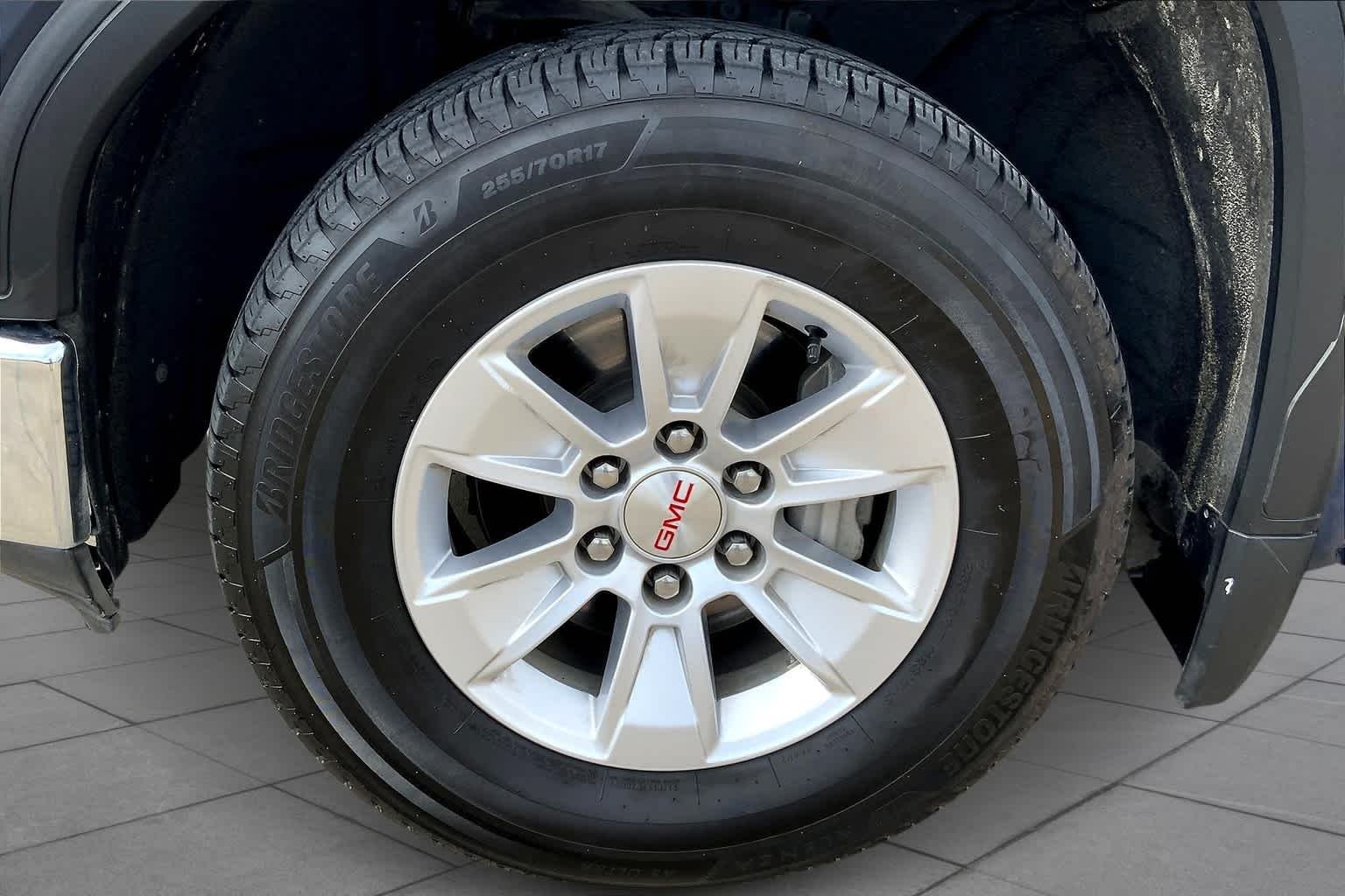 Used 2019 Pacific Blue Metallic GMC SLE image 11
