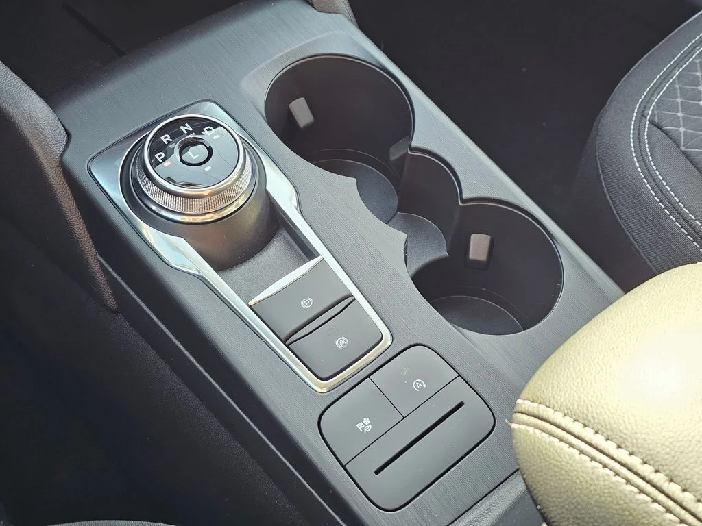 New 2025 Black Ford Active image 32