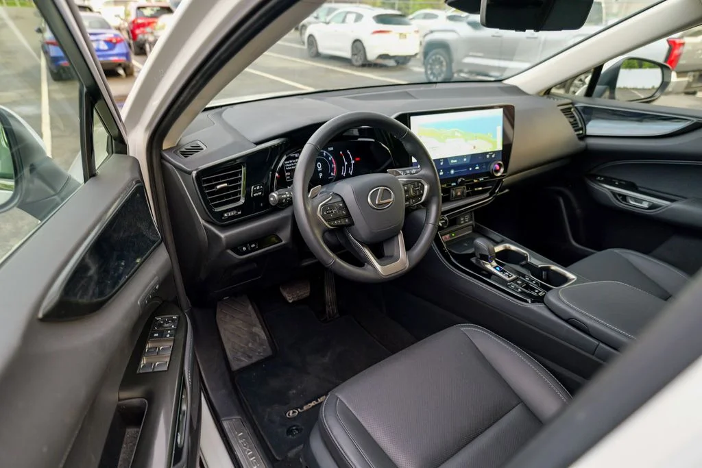 Used 2024 Eminent White Pearl Lexus 350 Premium image 16