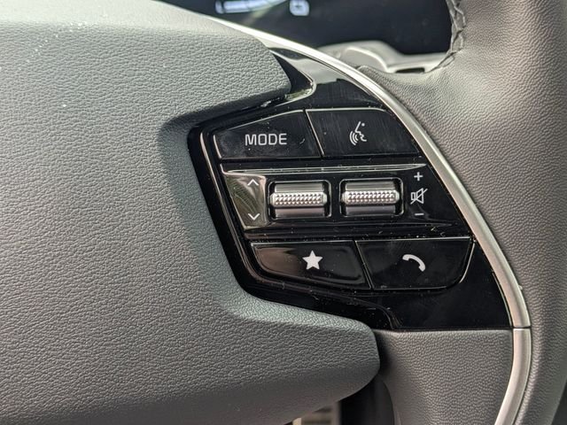 2025 Kia Niro SX Touring - Photo 17