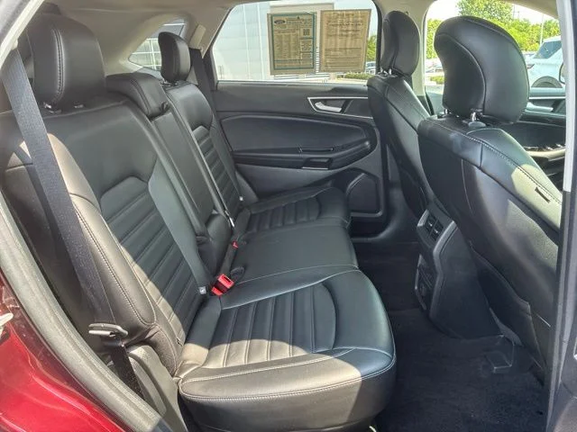 Used 2019 Burgundy Velvet Metallic Tinted Clearcoat Ford SEL image 24