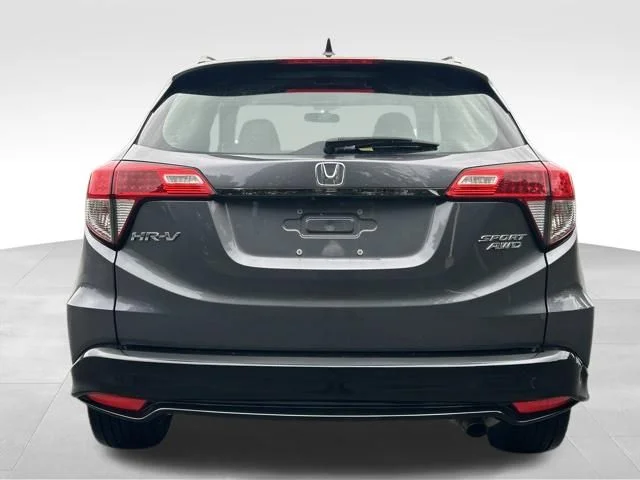 Used 2019  Honda Sport image 4