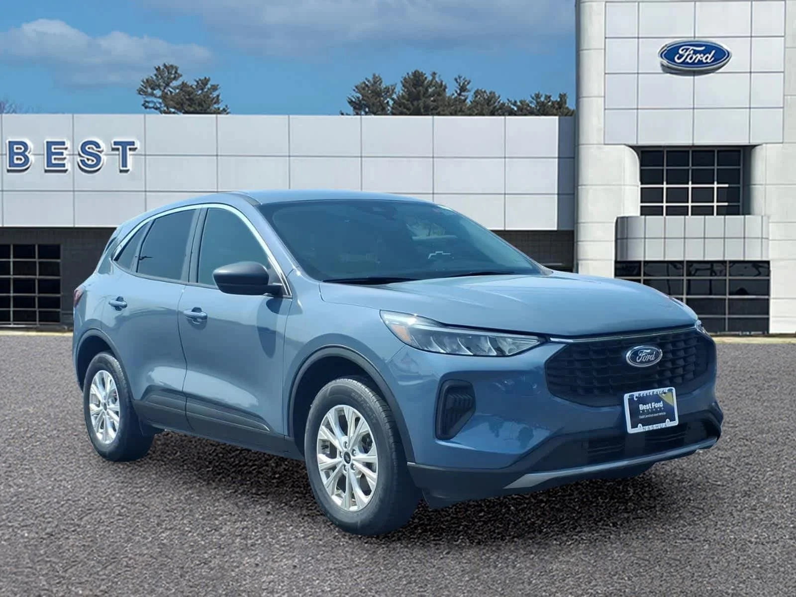 Used 2024 Vapor Blue Ford Active image 10