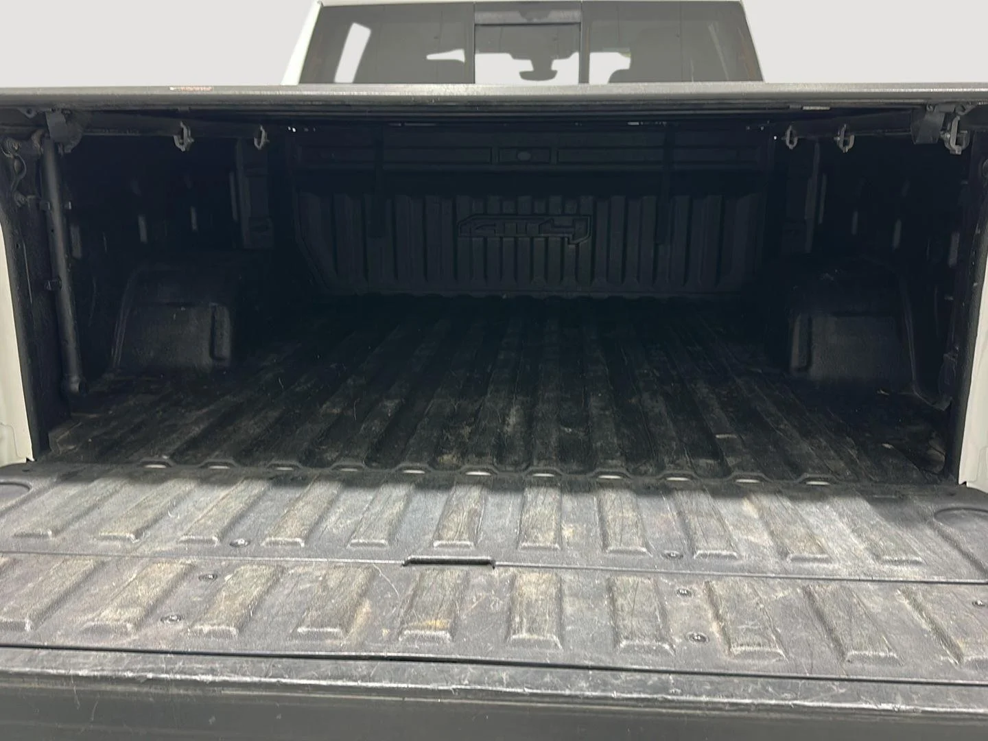Used 2020 Summit White GMC AT4 image 26