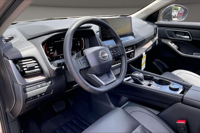 New 2026 Gold Nissan Platinum image 7