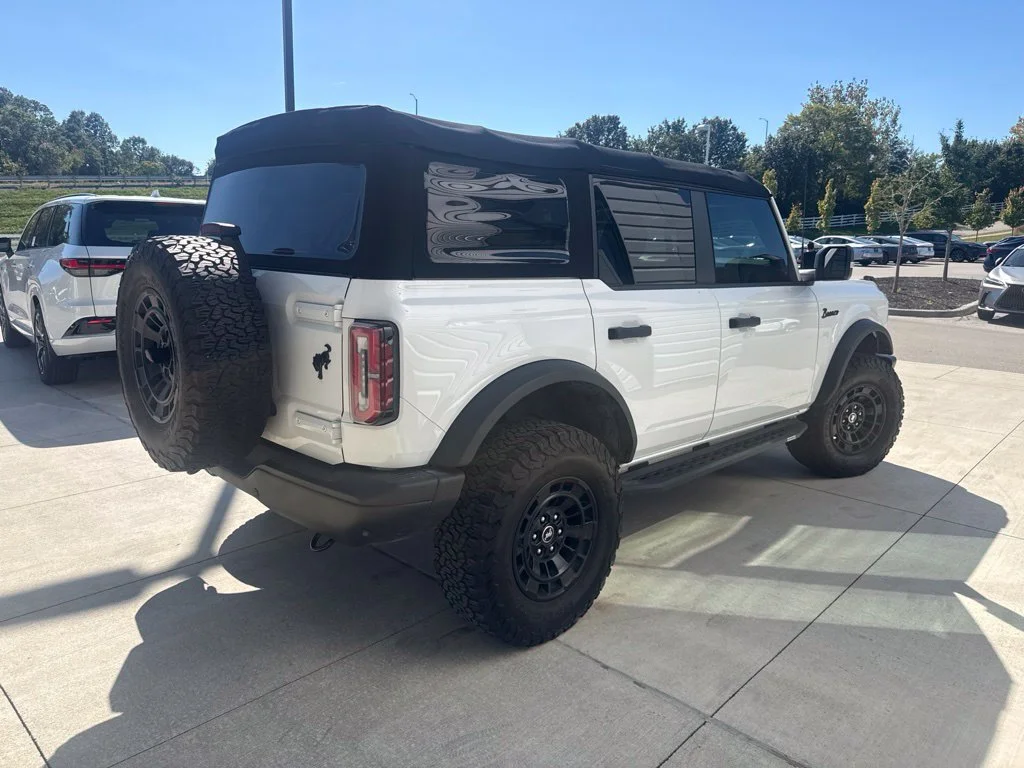 Used 2022 Oxford White Ford Badlands image 6