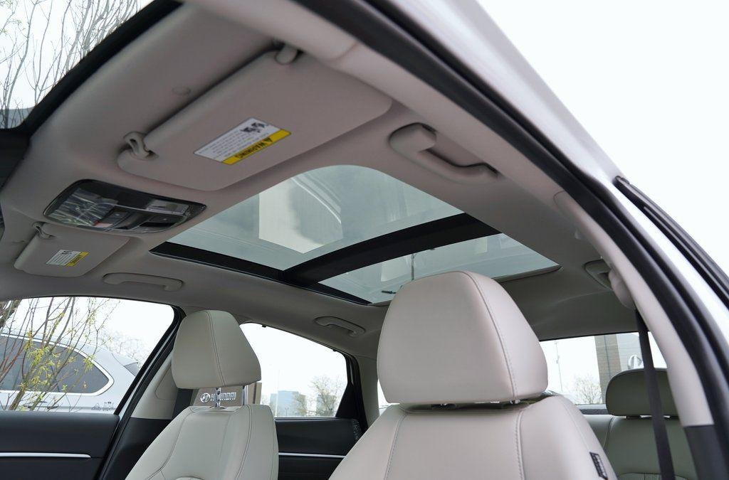 2025 Hyundai Sonata Hybrid Limited - Photo 12