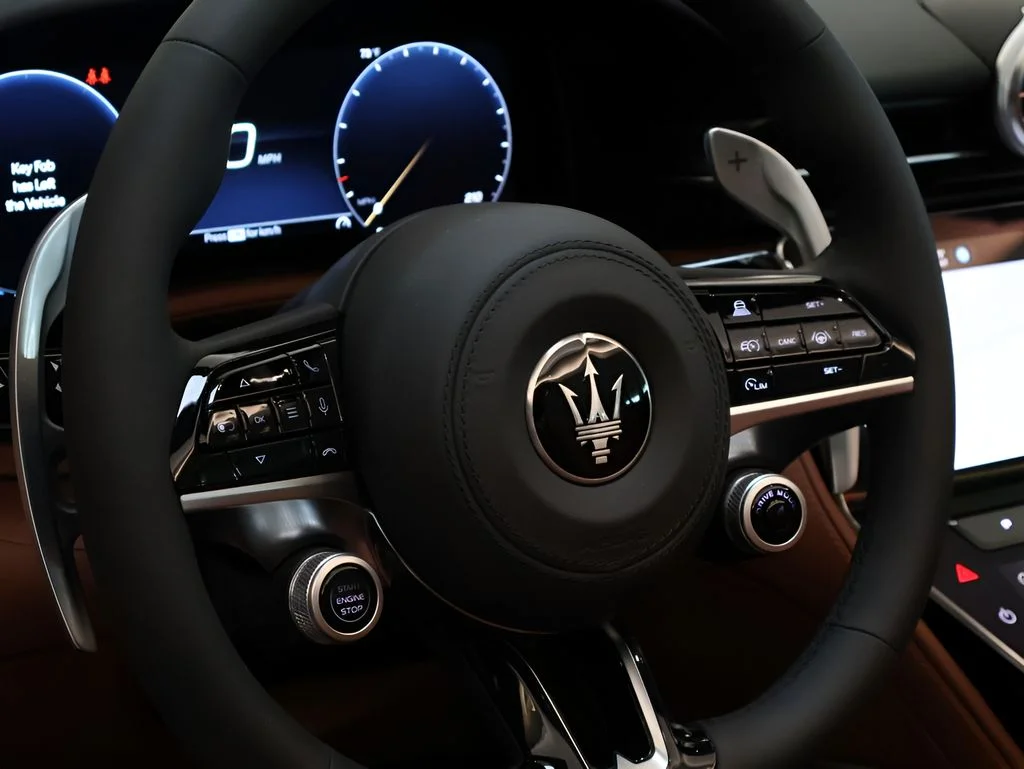 New 2026 Nero Assoluto Metallic Maserati Base image 24