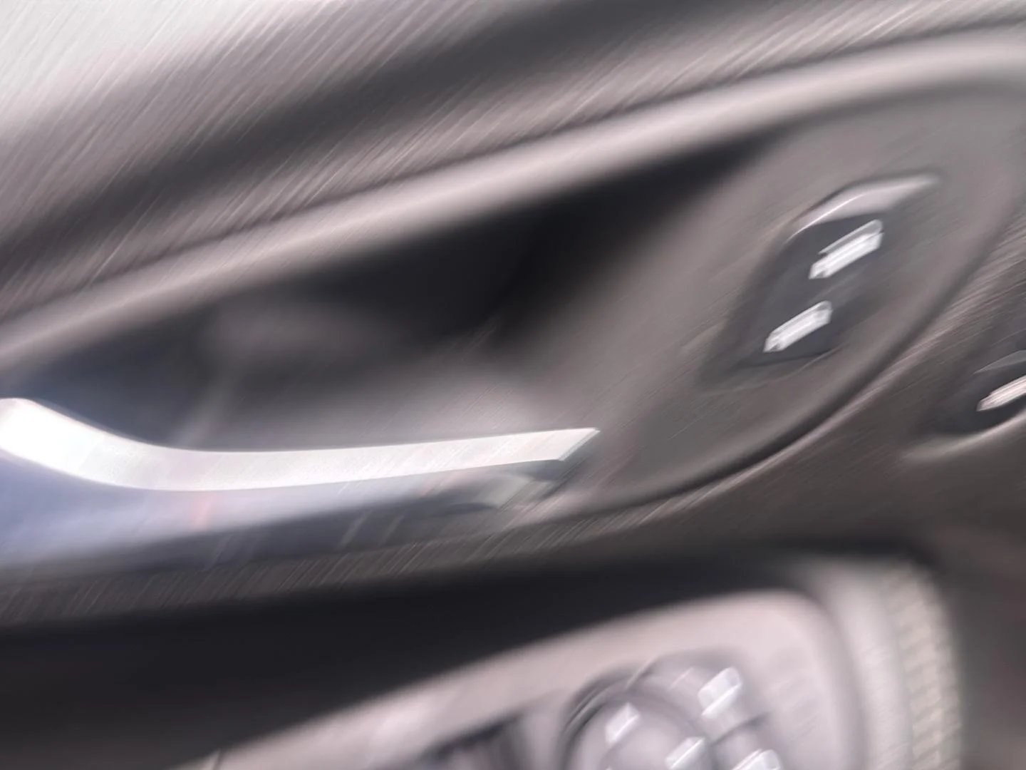 Used 2022 Ebony Twilight Metallic Buick Essence image 11