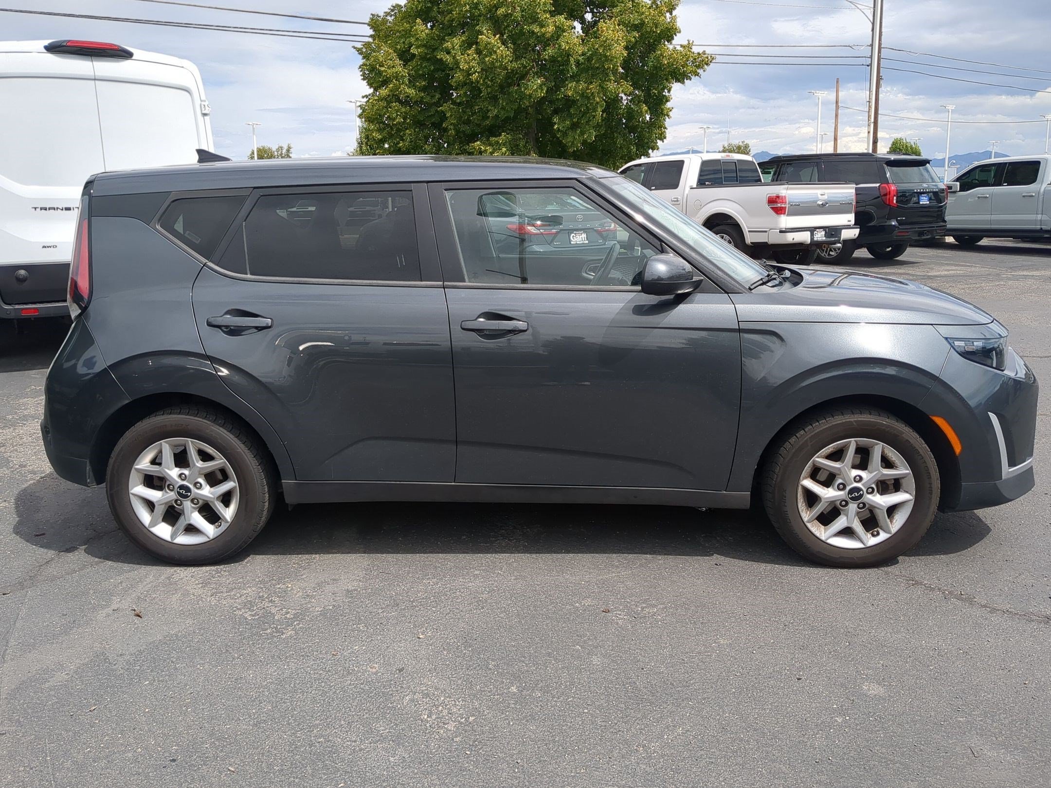 Used 2023 Gravity Gray Kia LX image 2