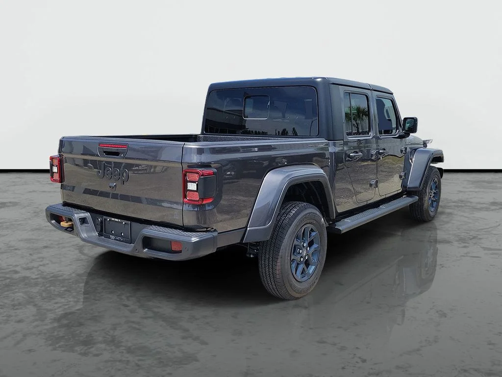 New 2026 Granite Crystal Metallic Clear-Coat Exterior Paint Jeep 85th Anniversary Edition image 2