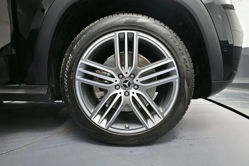 Used 2026 Black Mercedes-Benz GLS 450 image 11