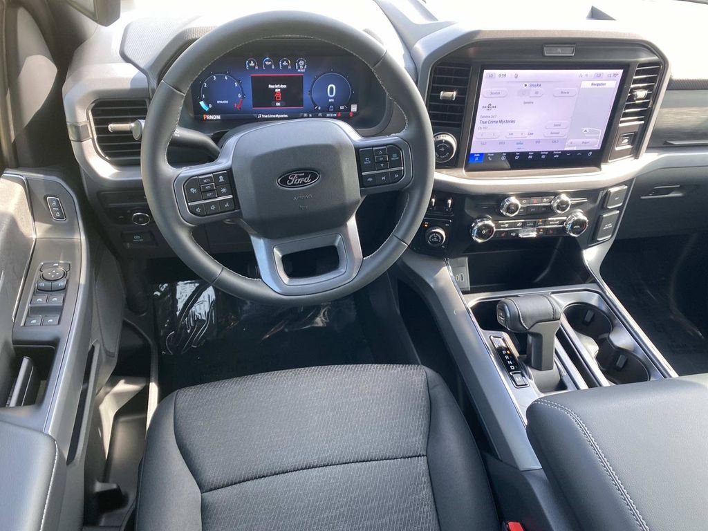 New 2026 Agate Black Metallic Ford XLT image 10