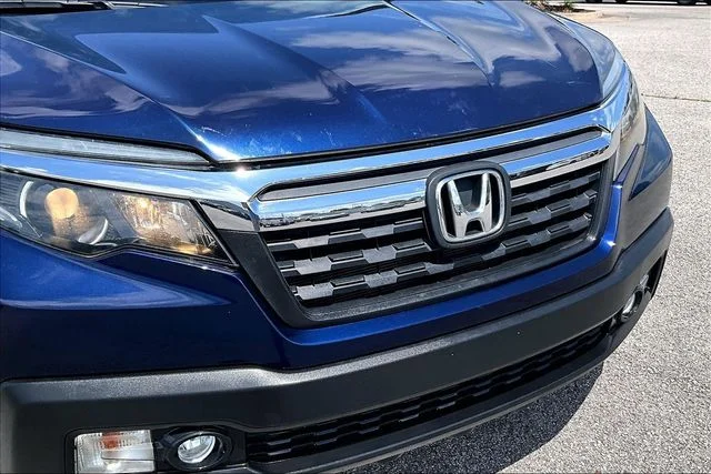 Used 2017  Honda RTL-T image 28