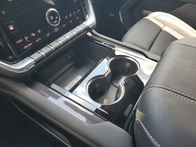 New 2026 Onyx Black GMC Elevation image 19