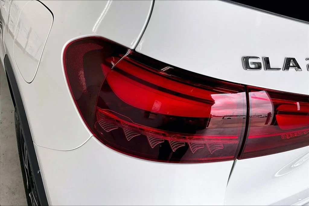 New 2026 Polar White Mercedes-Benz GLA 250 image 26
