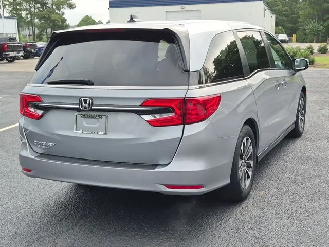 Used 2024  Honda EX-L image 3