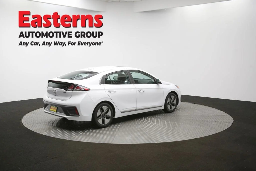 Used 2022 White Hyundai Limited image 42