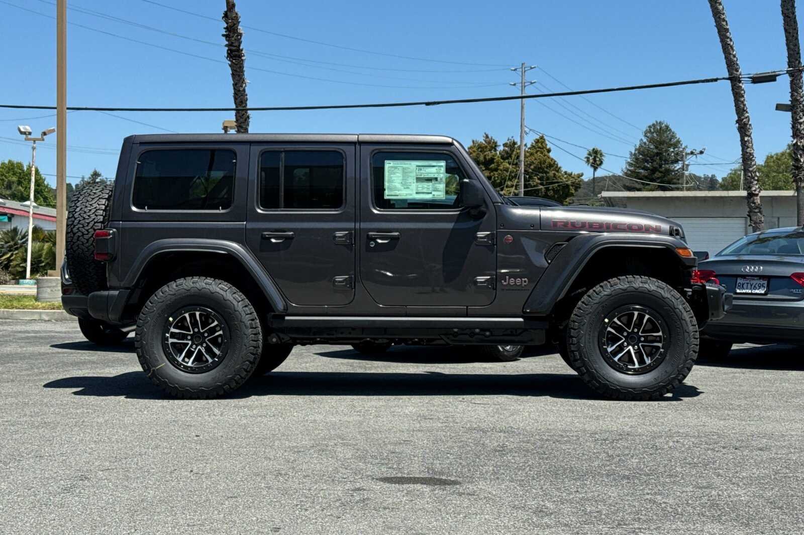 New 2026 Granite Crystal Metallic Clear-Coat Exterior Paint Jeep Rubicon image 3