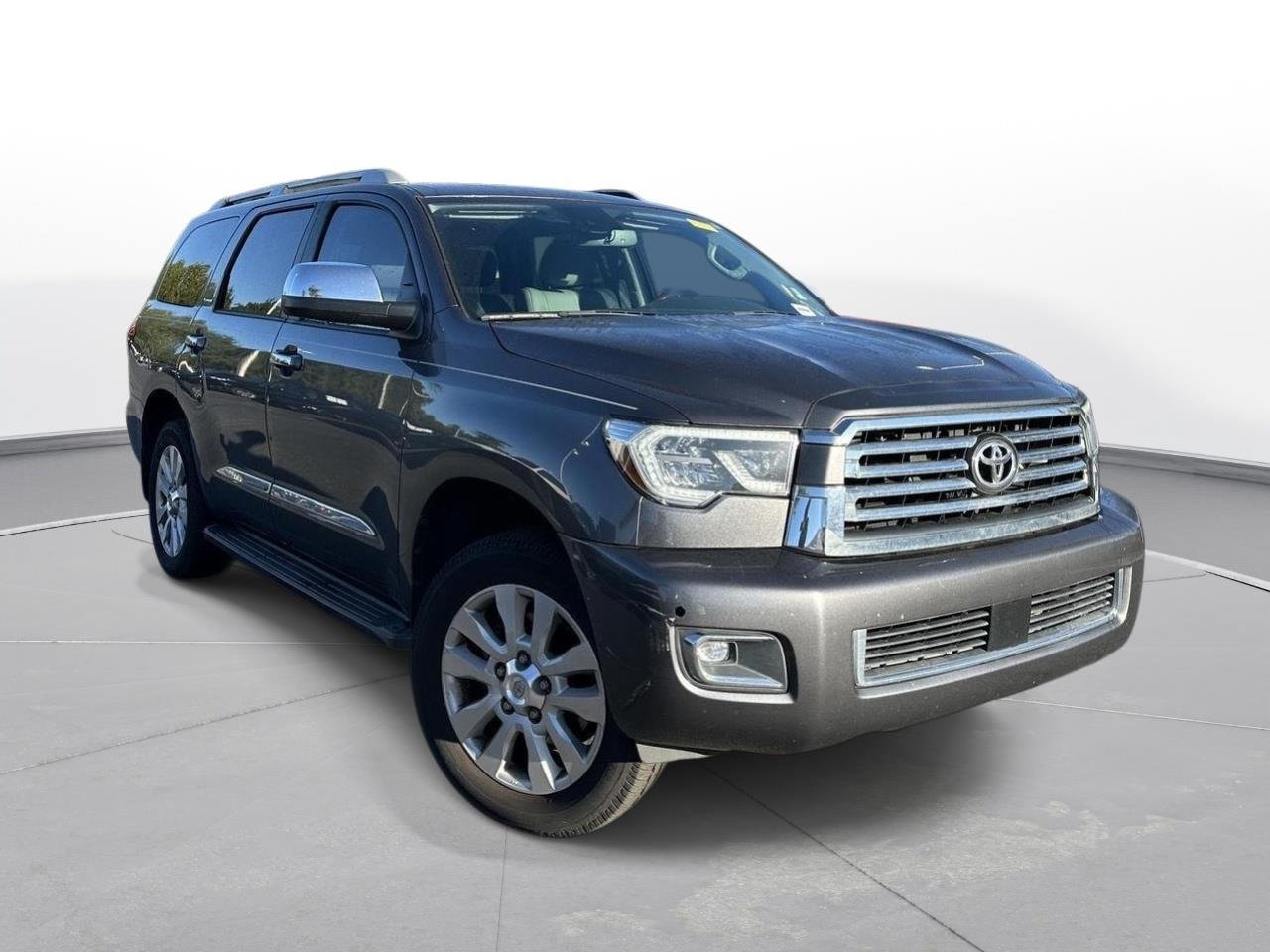Certified Used 2020 Magnetic Gray Metallic Toyota Platinum image 4