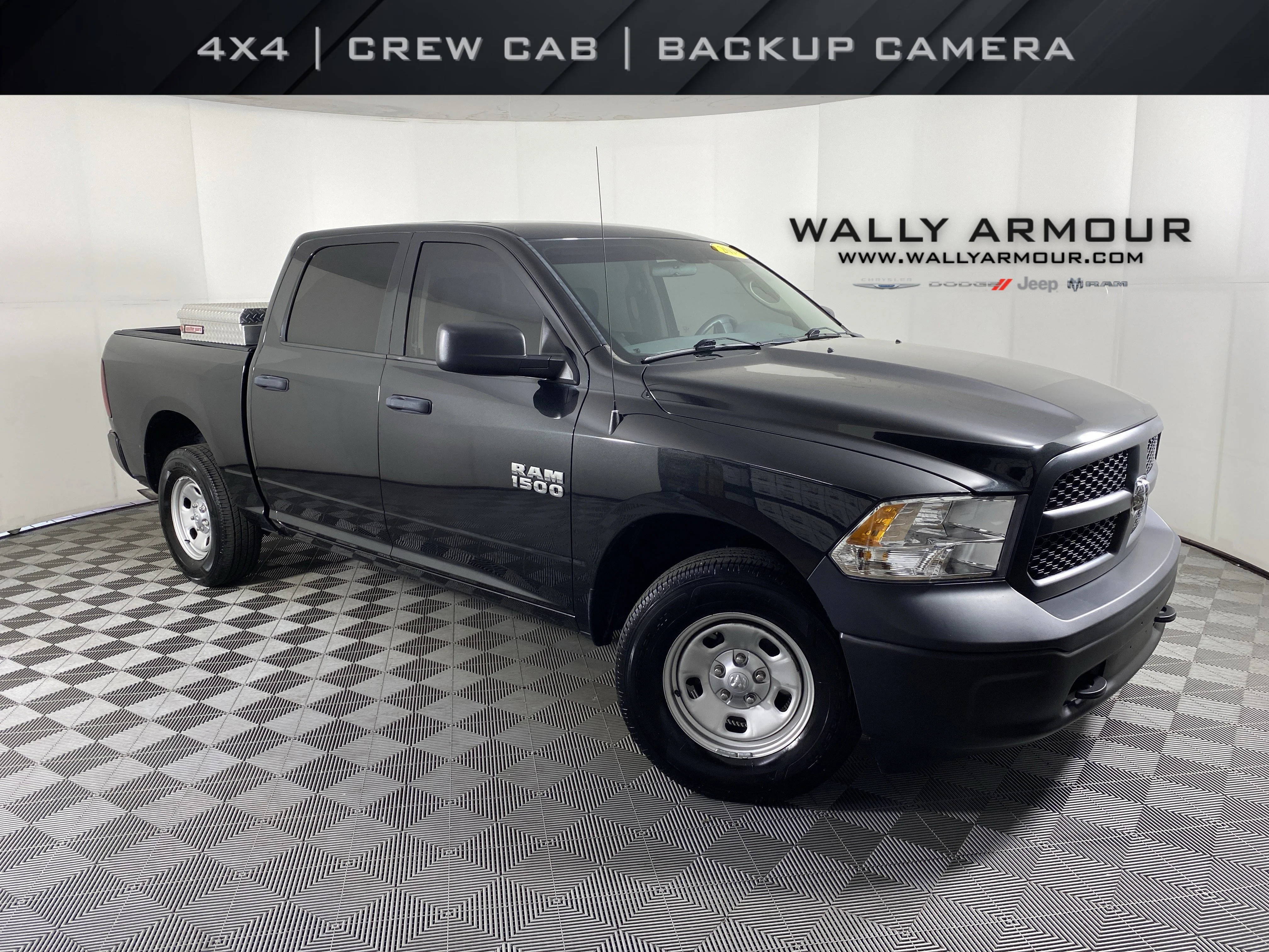 2018 RAM 1500 Tradesman 4x4 Crew Cab 5'7's photo