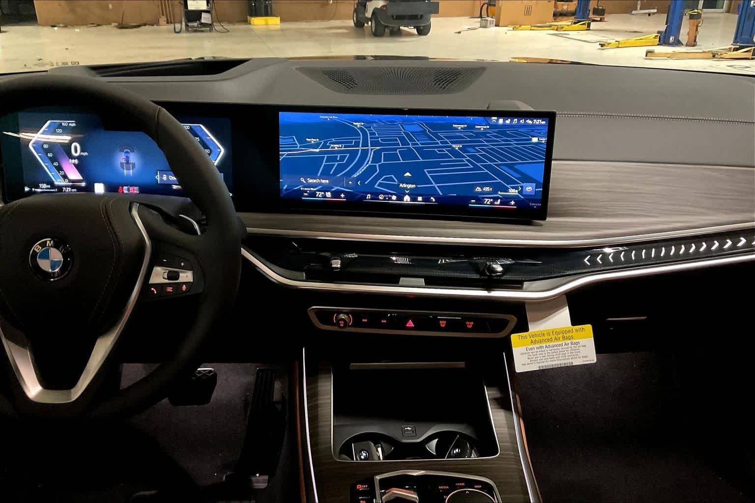 View vehicle photo 6