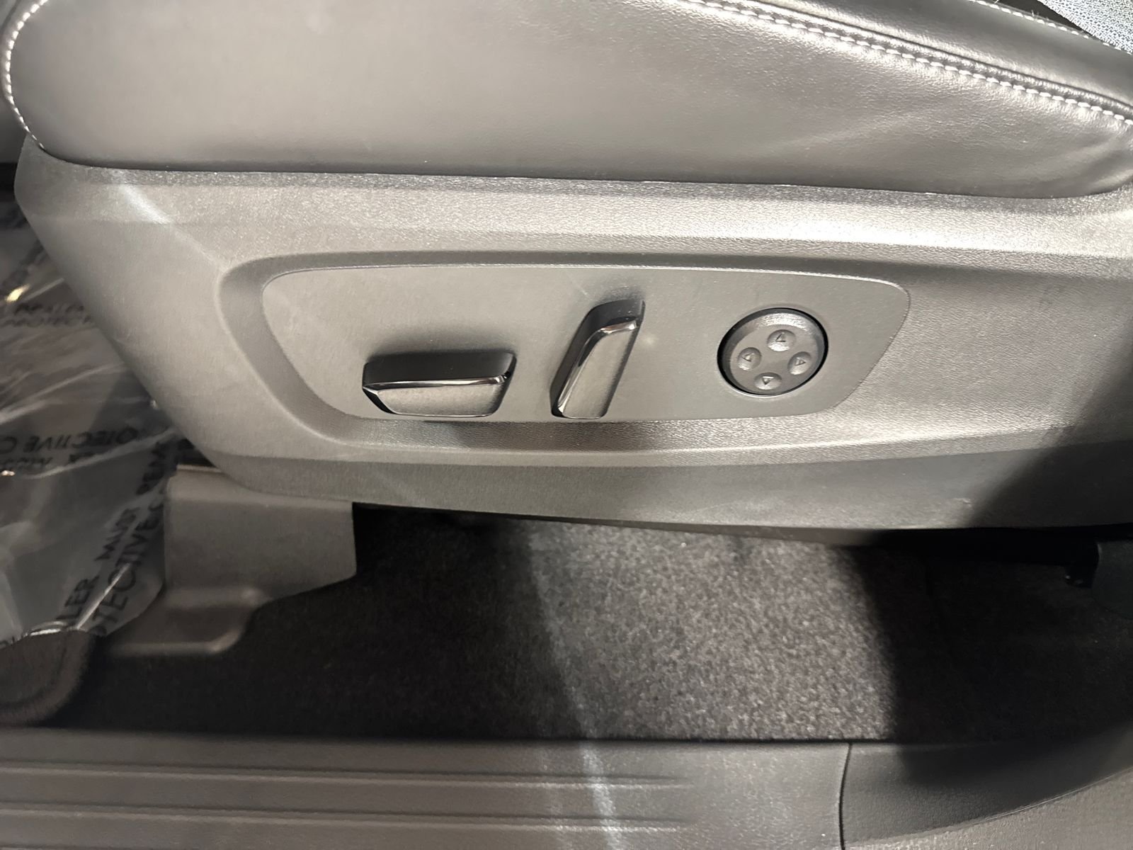 2025 INFINITI QX60 LUXE - Photo 29