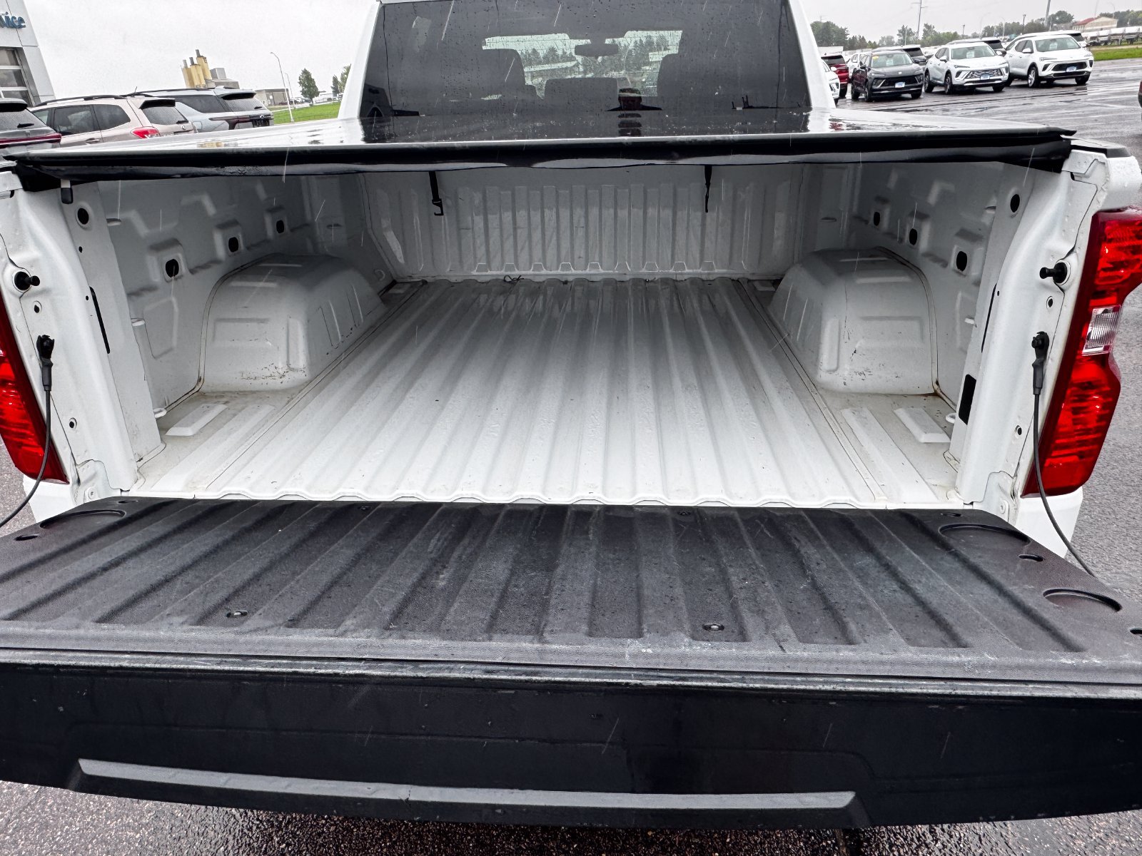 Used 2021 Summit White Chevrolet LT image 10