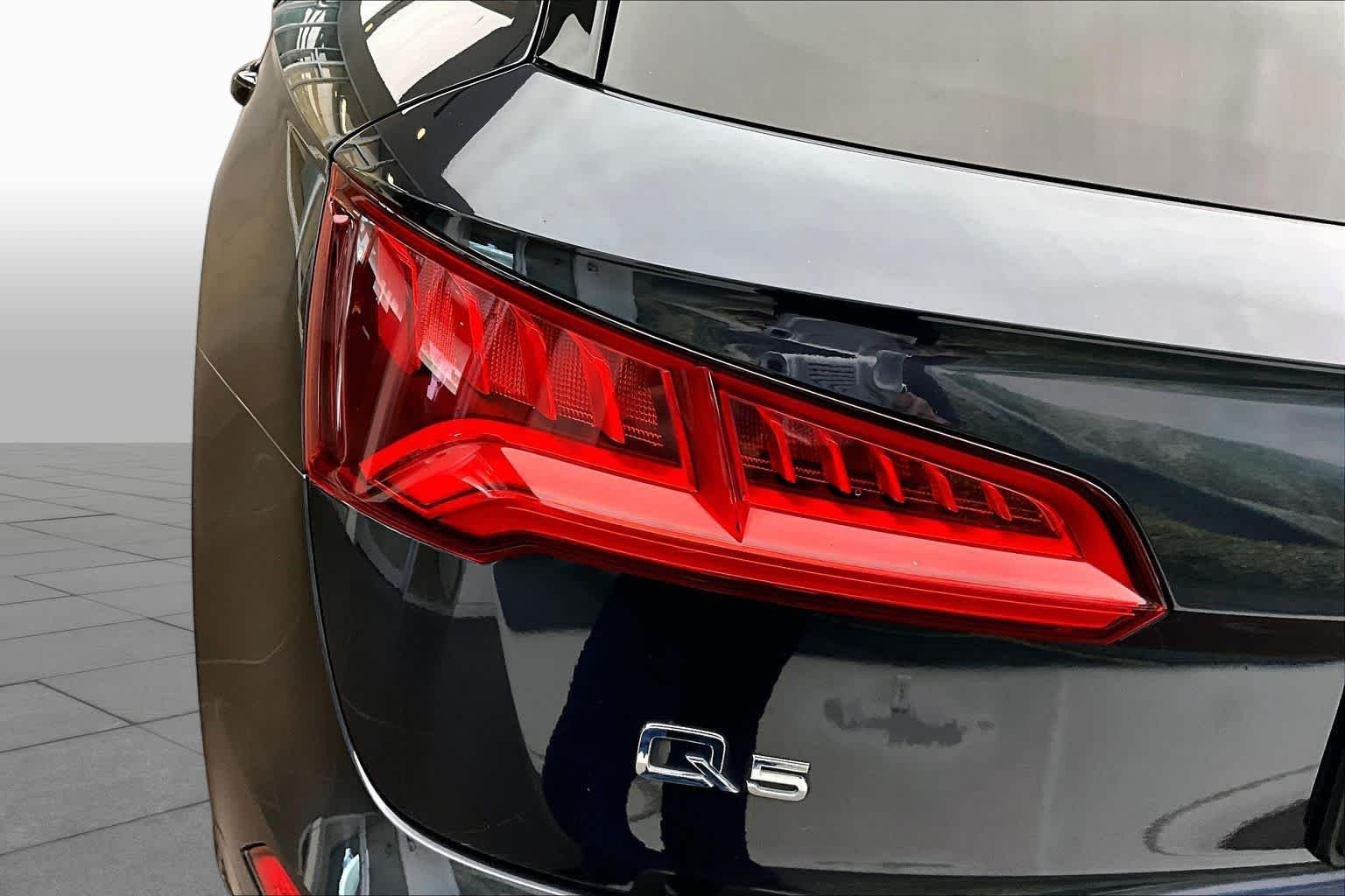 Used 2019 Moonlight Blue Metallic Audi Premium Plus image 28