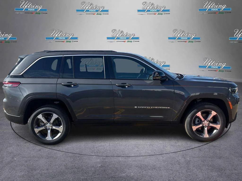 New 2026 Baltic Gray Metallic Clearcoat Jeep Limited image 2