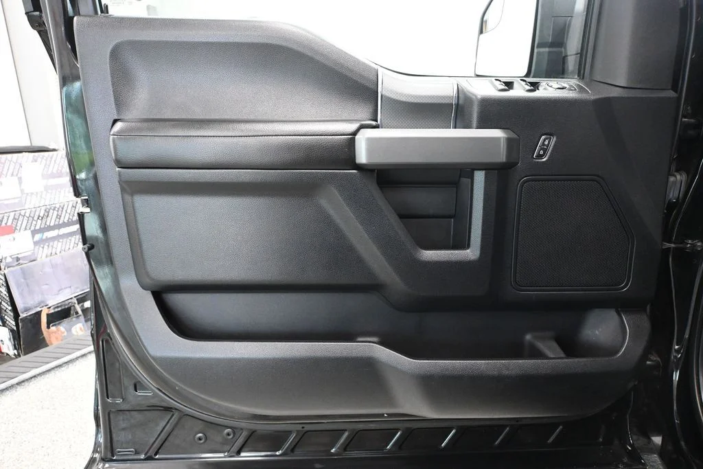 Used 2016 Black Ford XLT image 21