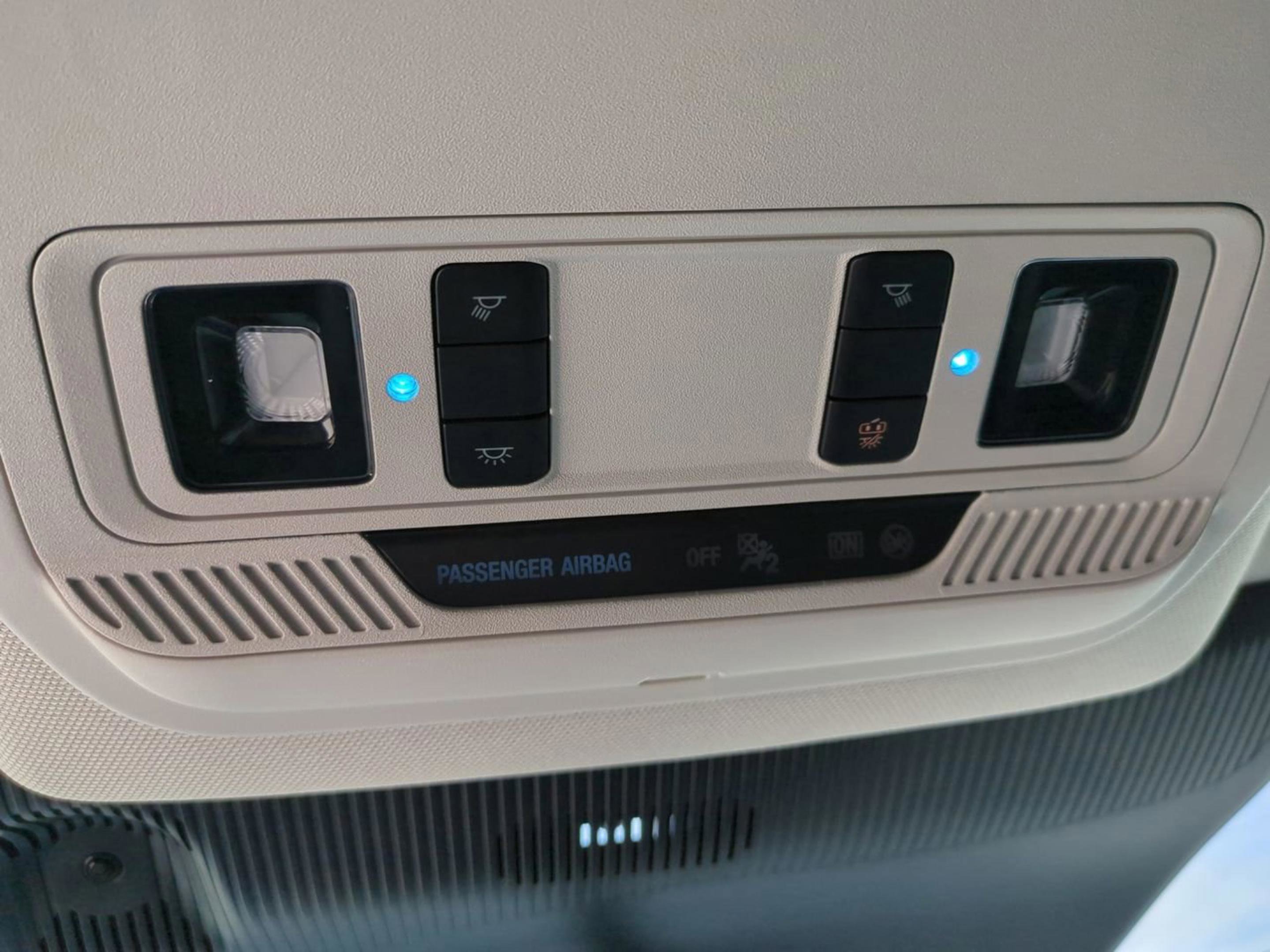 Used 2025 Vapor Blue Ford Active image 19