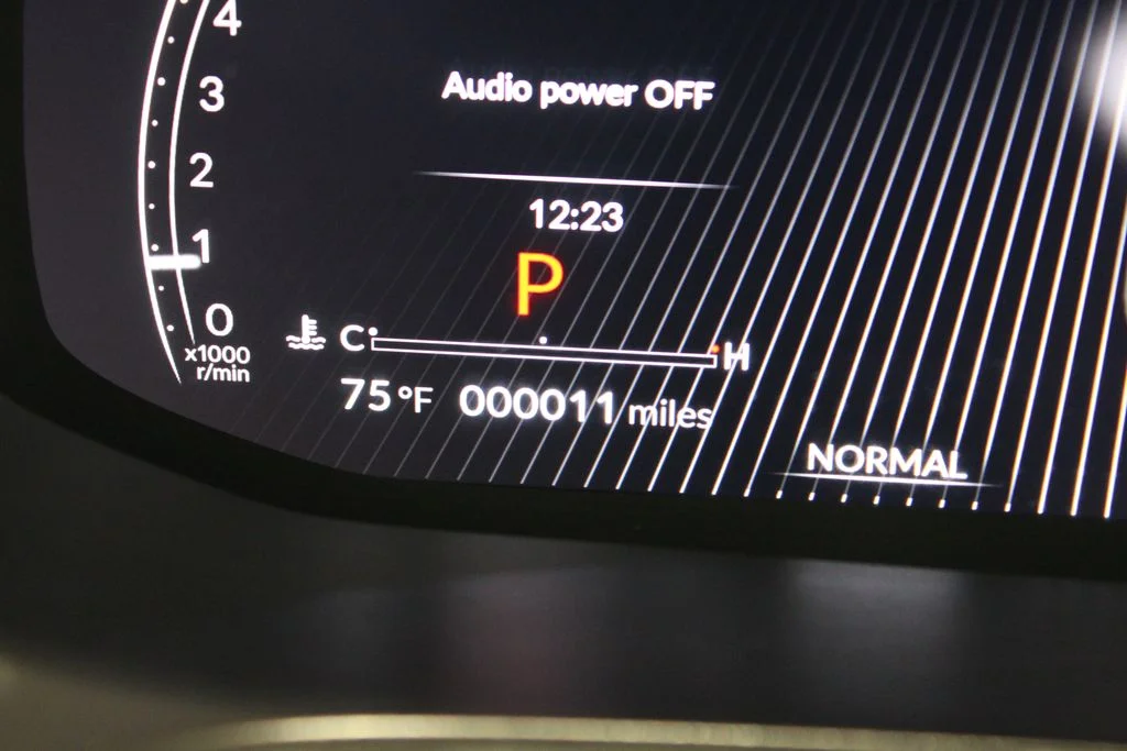 New 2026 Solar Silver Metallic Acura Advance Package image 3