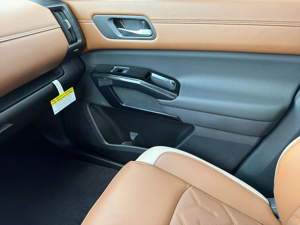 New 2026 White Nissan Platinum image 29
