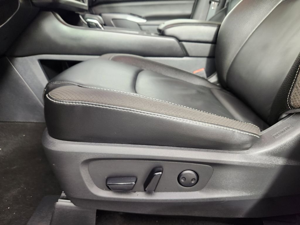 2023 Nissan Pathfinder SL - Photo 12