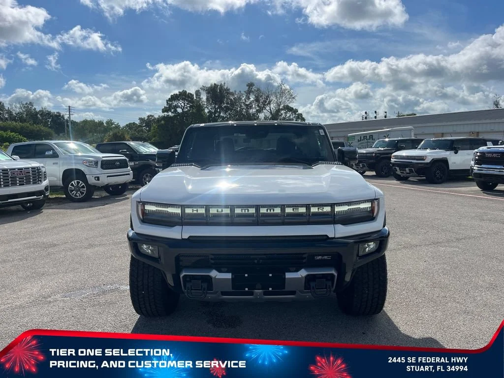 New 2026 Interstellar White GMC 2X image 3