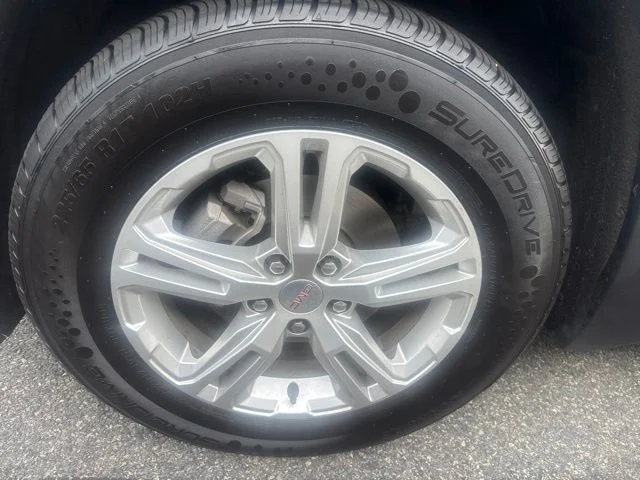 Used 2024 Black GMC SLE image 4