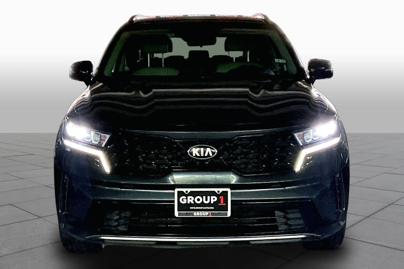 Used 2021 Gravity Grey Kia S image 3