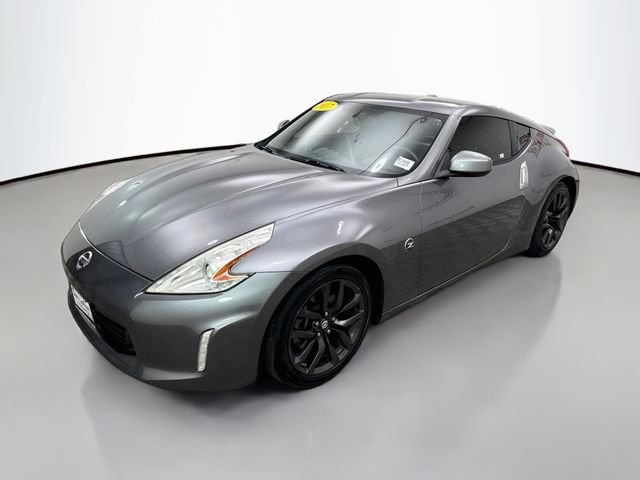 Used 2017 Gray Nissan Touring image 3