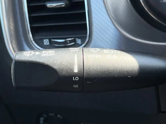 Used 2013 Silver Dodge SXT image 36