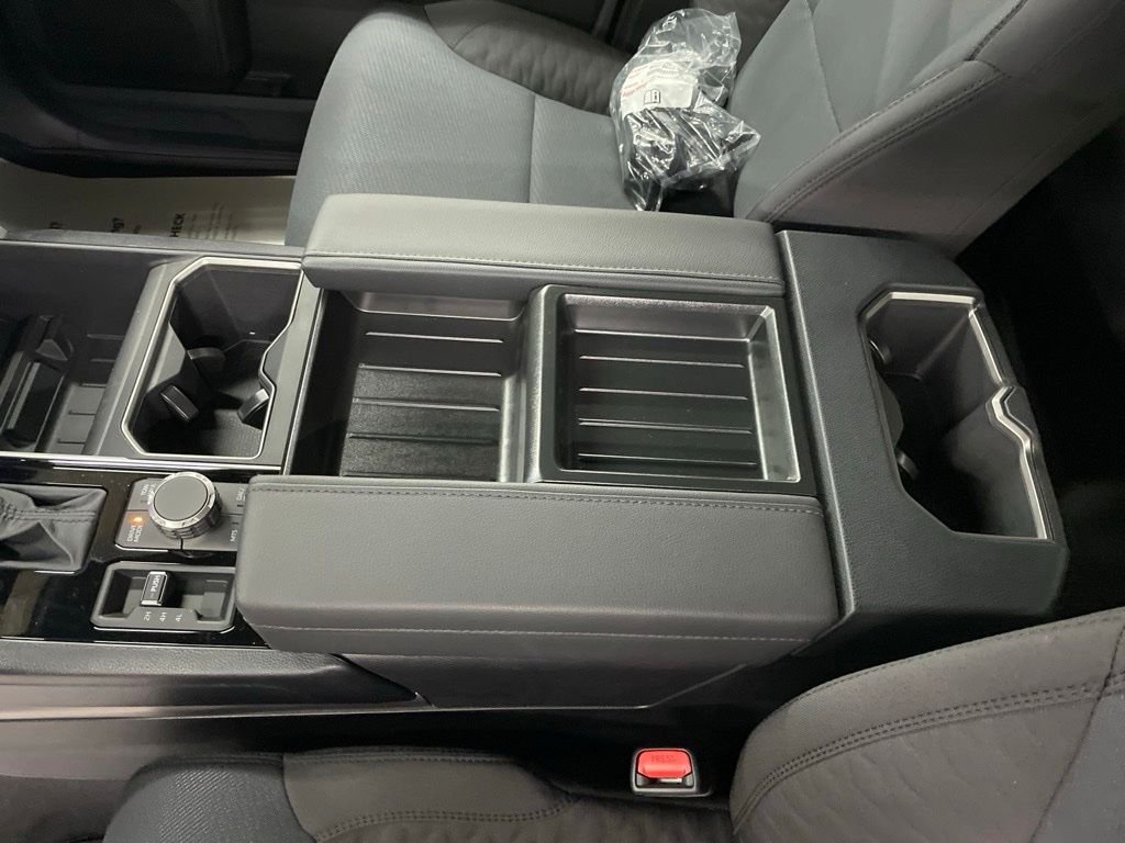 2026 Toyota Tundra SR5 - Photo 15