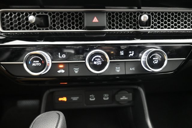 New 2026 Platinum White Pearl Honda LX image 17