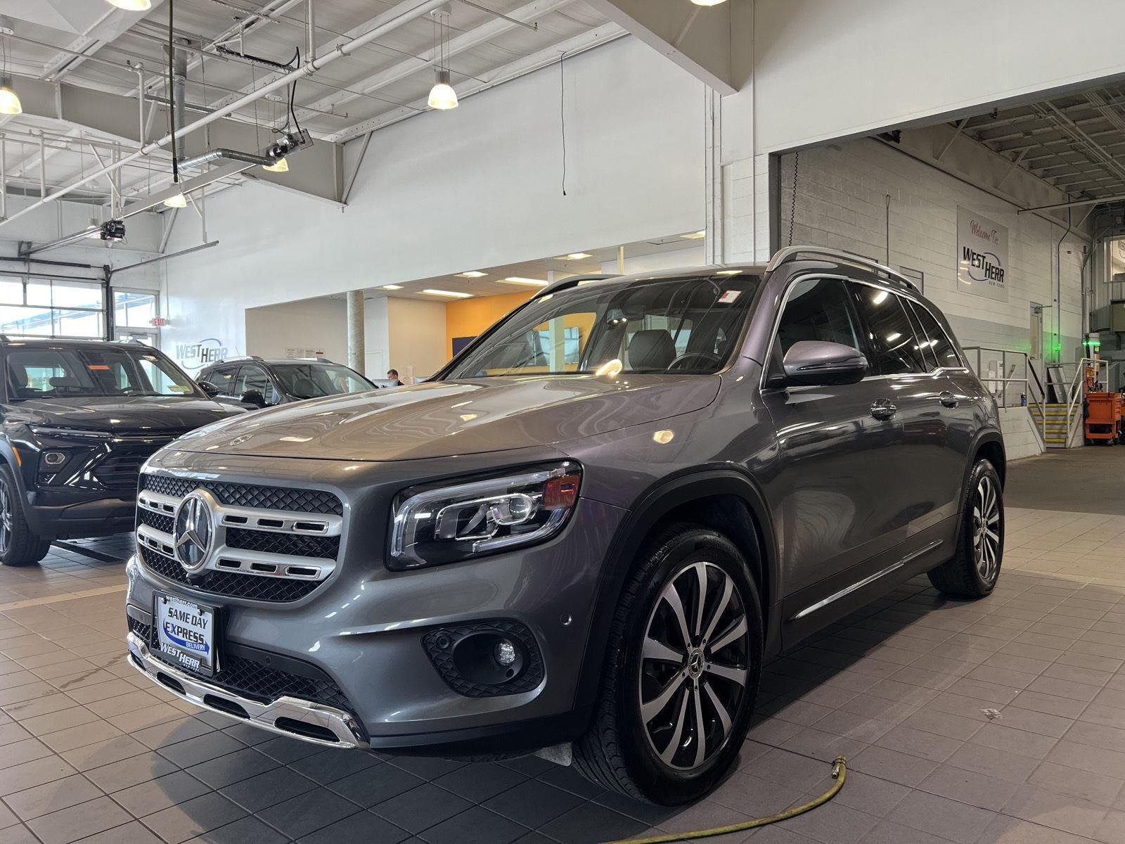Used 2021 Mountain Grey Metallic Mercedes-Benz GLB 250 image 4